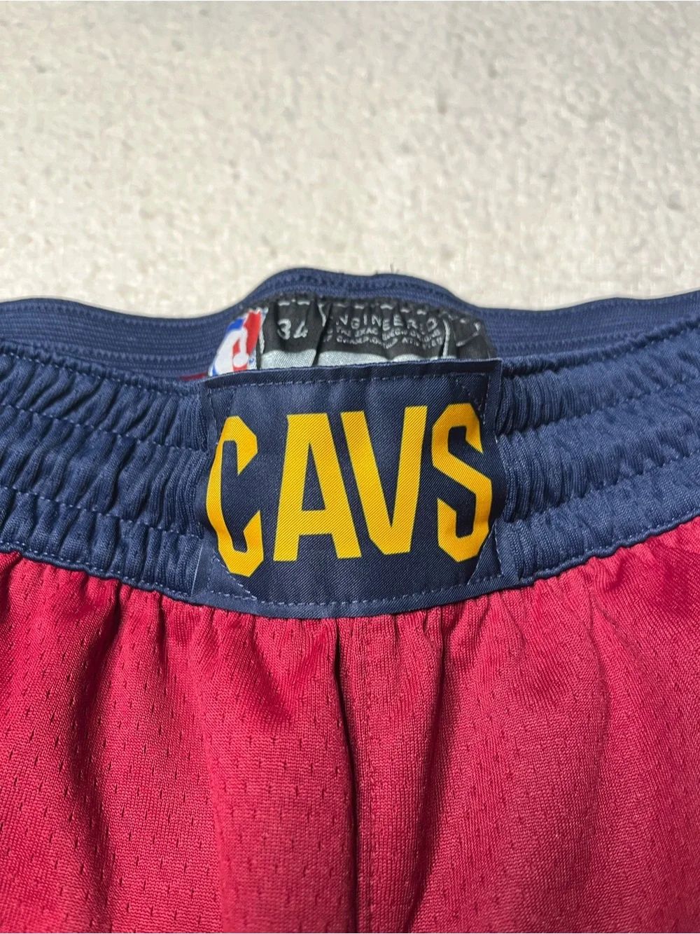 Nike NBA Cleveland Cavaliers Red Basketball Shorts Mens 34 M Lebron James Jersey